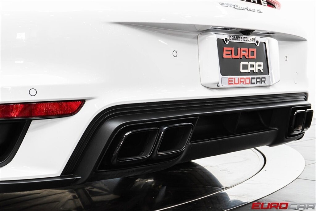 2024 Porsche 911 Turbo S *TWO-TONE EXCLUSIVE MANUFAKTUR INTERIOR * FRONT AXLE LIFT SYSTEM* - Photo 25 - Costa Mesa, CA 92626