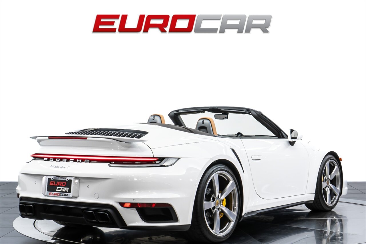 2024 Porsche 911 Turbo S *TWO-TONE EXCLUSIVE MANUFAKTUR INTERIOR * FRONT AXLE LIFT SYSTEM* - Photo 54 - Costa Mesa, CA 92626