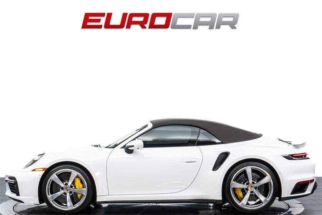 2024 Porsche 911 Turbo S *TWO-TONE EXCLUSIVE MANUFAKTUR INTERIOR * FRONT AXLE LIFT SYSTEM* - Photo 3 - Costa Mesa, CA 92626
