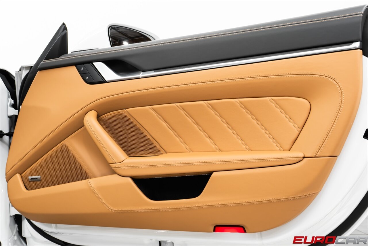 2024 Porsche 911 Turbo S *TWO-TONE EXCLUSIVE MANUFAKTUR INTERIOR * FRONT AXLE LIFT SYSTEM* - Photo 76 - Costa Mesa, CA 92626