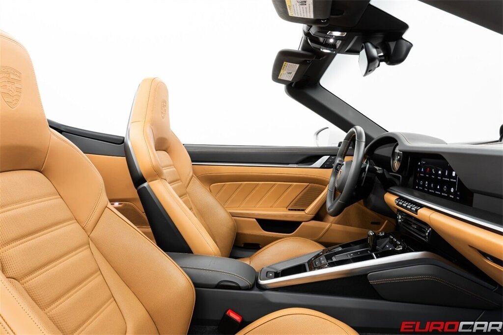 2024 Porsche 911 Turbo S *TWO-TONE EXCLUSIVE MANUFAKTUR INTERIOR * FRONT AXLE LIFT SYSTEM* - Photo 41 - Costa Mesa, CA 92626
