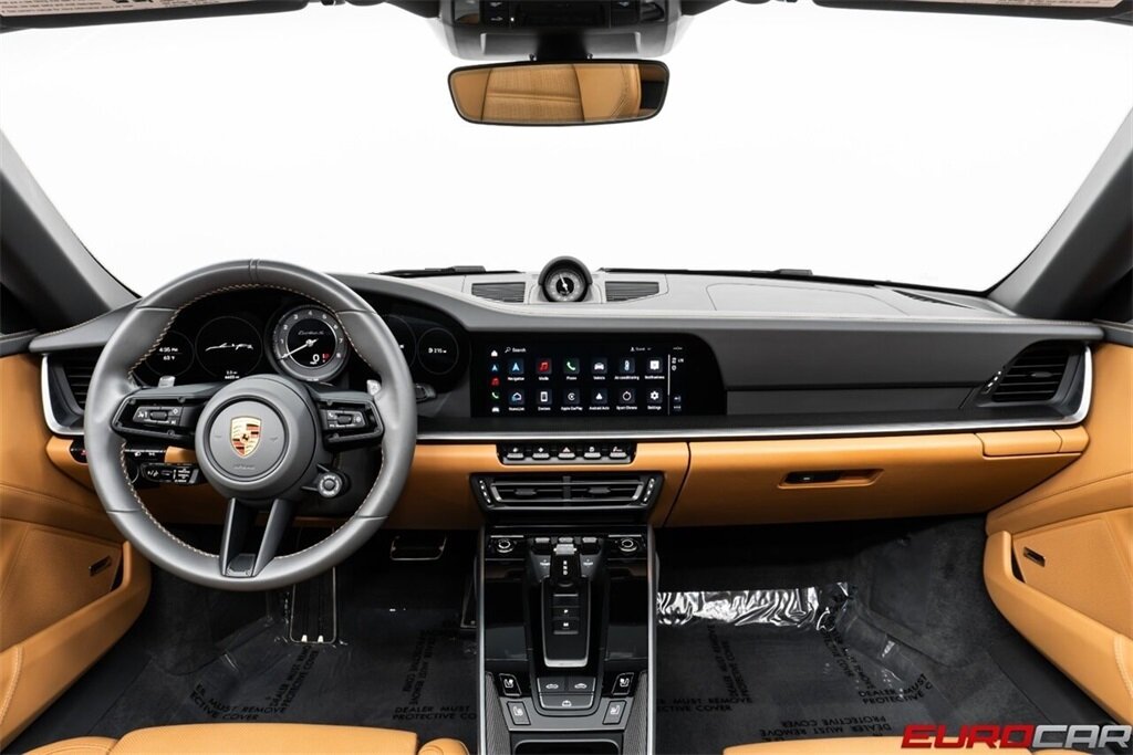 2024 Porsche 911 Turbo S *TWO-TONE EXCLUSIVE MANUFAKTUR INTERIOR * FRONT AXLE LIFT SYSTEM* - Photo 30 - Costa Mesa, CA 92626