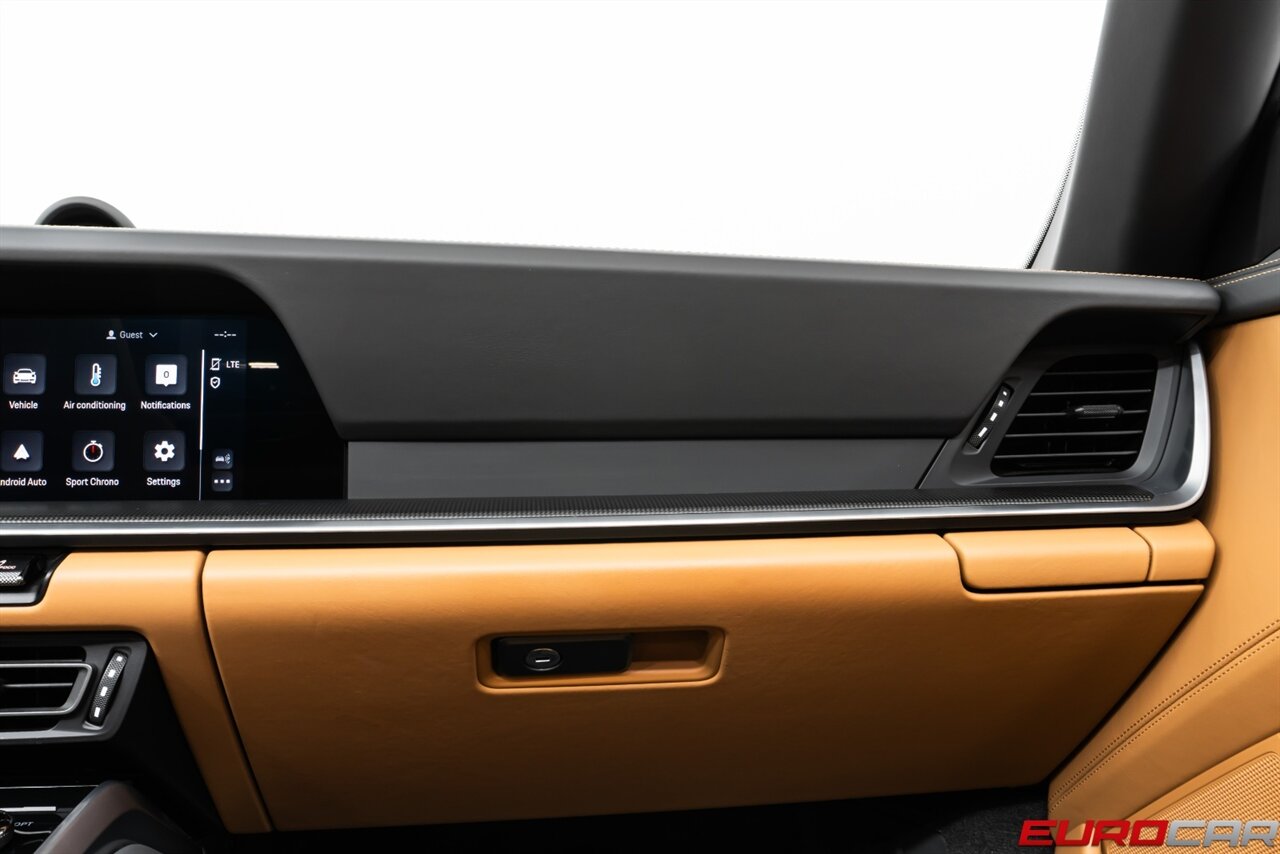 2024 Porsche 911 Turbo S *TWO-TONE EXCLUSIVE MANUFAKTUR INTERIOR * FRONT AXLE LIFT SYSTEM* - Photo 88 - Costa Mesa, CA 92626