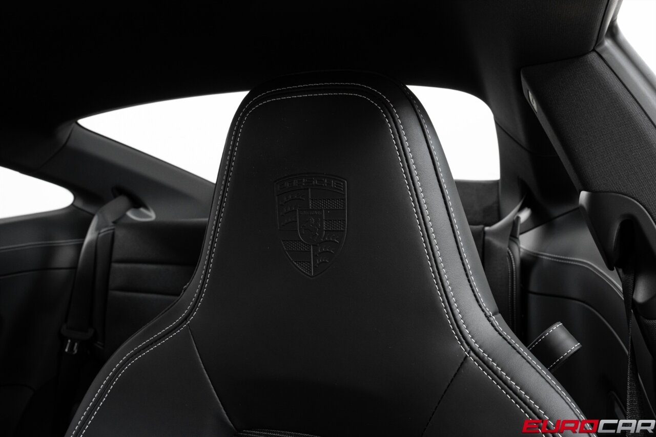 2025 Porsche 911 GT3 Touring *LIGHTWEIGHT PACKAGE * FRONT LIFT * MAGNESIUM WHEELS* - Photo 49 - Costa Mesa, CA 92626