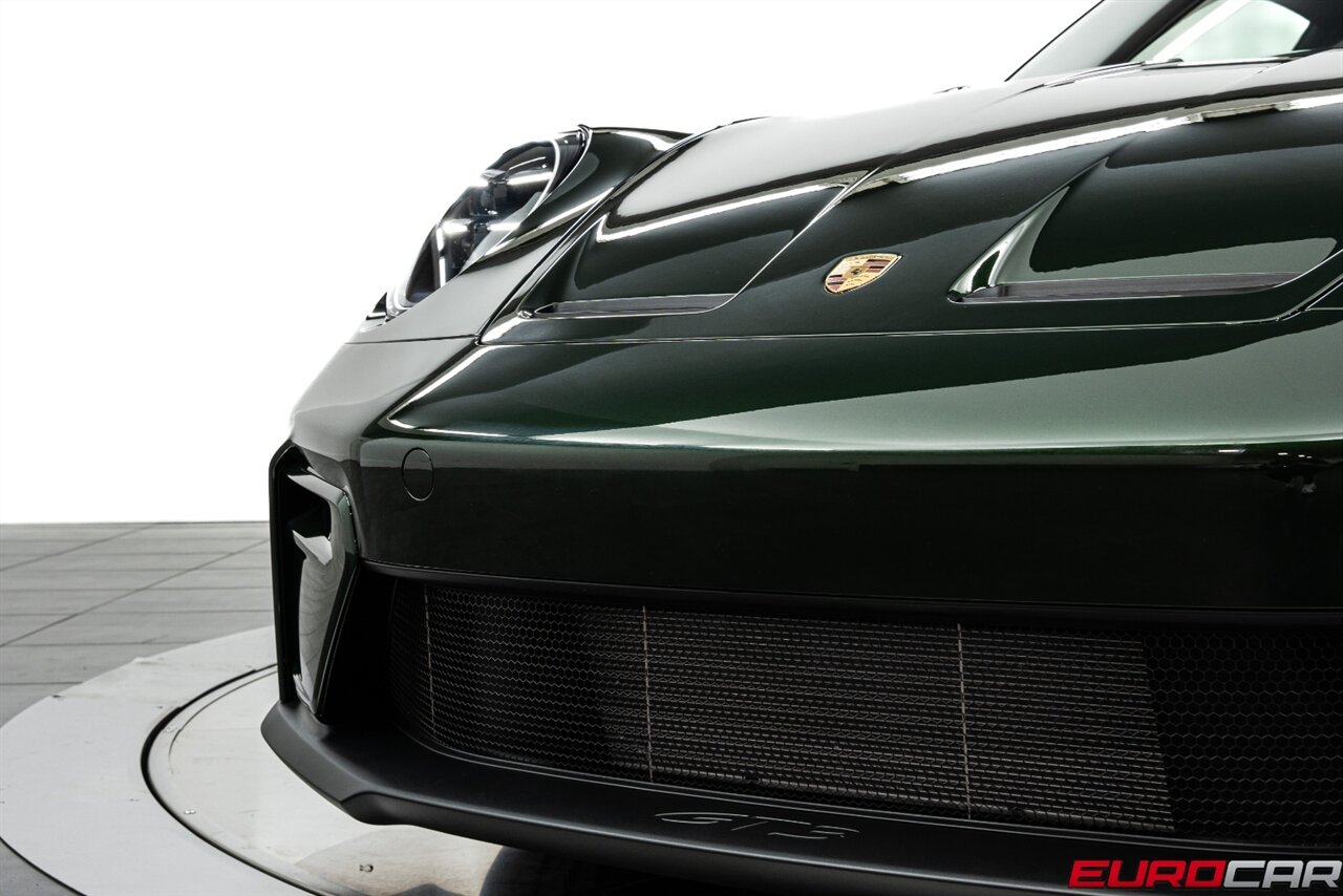 2025 Porsche 911 GT3 Touring *LIGHTWEIGHT PACKAGE * FRONT LIFT * MAGNESIUM WHEELS* - Photo 13 - Costa Mesa, CA 92626
