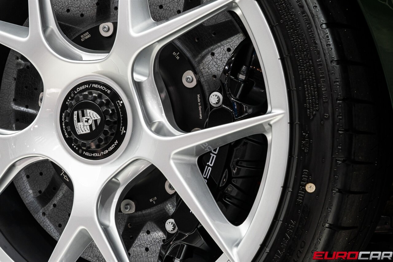 2025 Porsche 911 GT3 Touring *LIGHTWEIGHT PACKAGE * FRONT LIFT * MAGNESIUM WHEELS* - Photo 27 - Costa Mesa, CA 92626