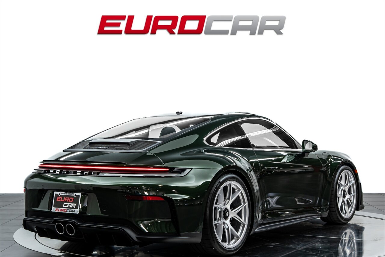 2025 Porsche 911 GT3 Touring *LIGHTWEIGHT PACKAGE * FRONT LIFT * MAGNESIUM WHEELS* - Photo 5 - Costa Mesa, CA 92626