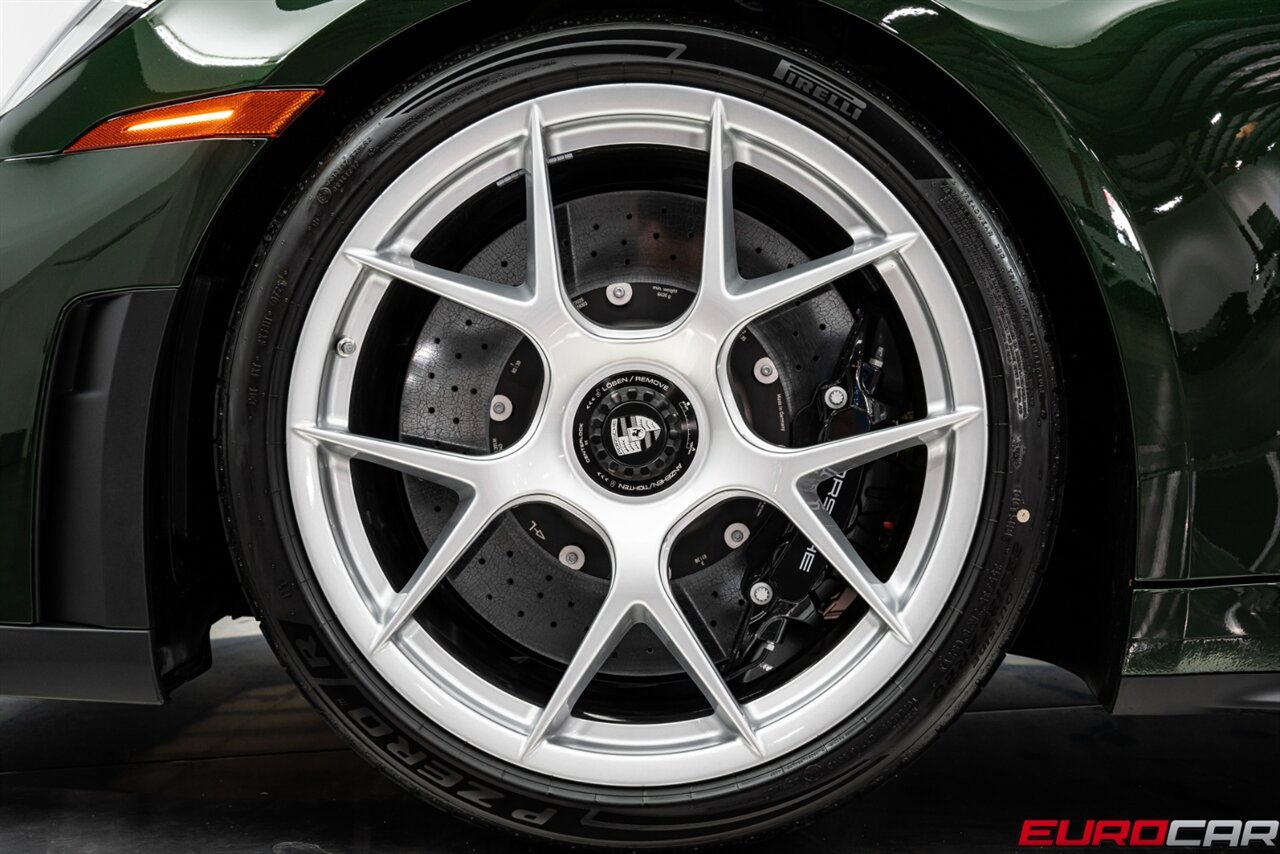 2025 Porsche 911 GT3 Touring *LIGHTWEIGHT PACKAGE * FRONT LIFT * MAGNESIUM WHEELS* - Photo 26 - Costa Mesa, CA 92626