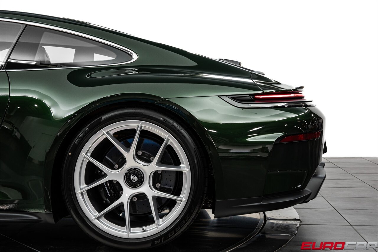 2025 Porsche 911 GT3 Touring *LIGHTWEIGHT PACKAGE * FRONT LIFT * MAGNESIUM WHEELS* - Photo 19 - Costa Mesa, CA 92626