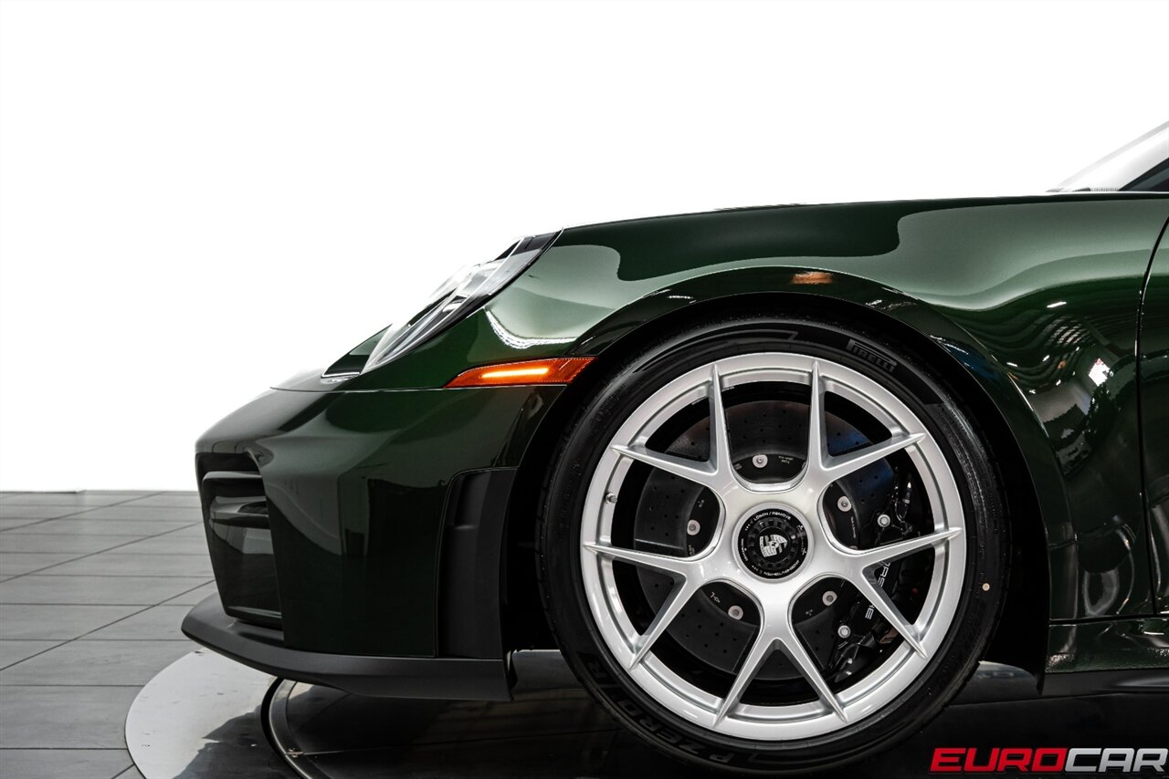 2025 Porsche 911 GT3 Touring *LIGHTWEIGHT PACKAGE * FRONT LIFT * MAGNESIUM WHEELS* - Photo 16 - Costa Mesa, CA 92626