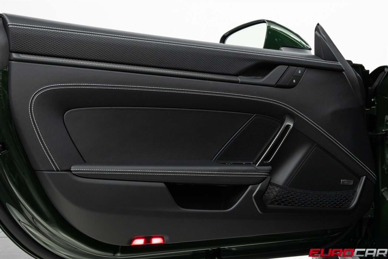 2025 Porsche 911 GT3 Touring *LIGHTWEIGHT PACKAGE * FRONT LIFT * MAGNESIUM WHEELS* - Photo 29 - Costa Mesa, CA 92626