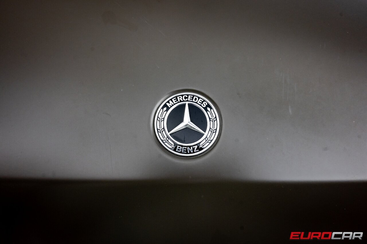 2023 Mercedes-Benz G 550  *FACTORY MATTE * EXCLUSIVE INTERIOR PACKAGE * NIGHT PACKAGE MAGNO* - Photo 11 - Costa Mesa, CA 92626