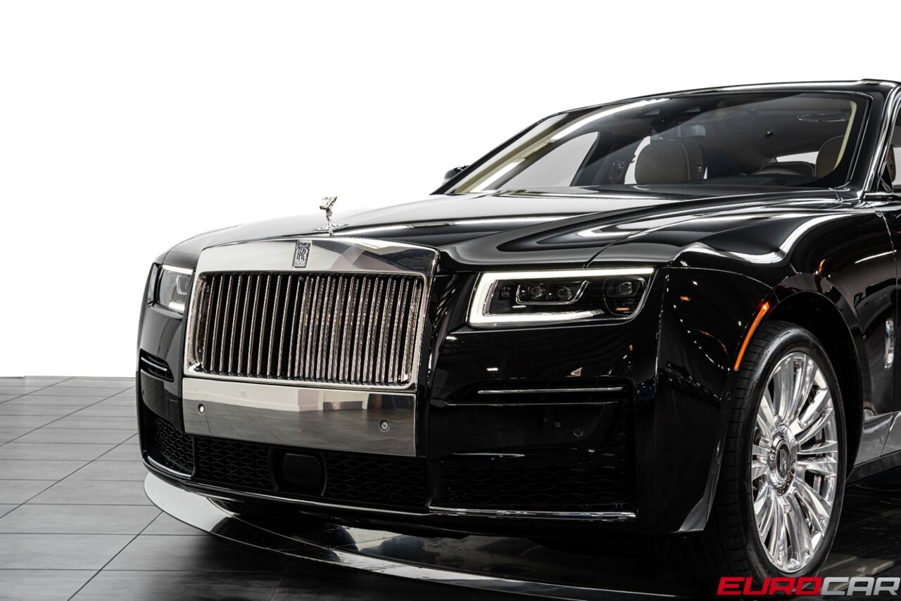 2022 Rolls-Royce Ghost EWB  *RARE LONG WHEEL BASE * REAR THEATER * STARLIGHT HEADLINER * FRONT PPF* - Photo 14 - Costa Mesa, CA 92626