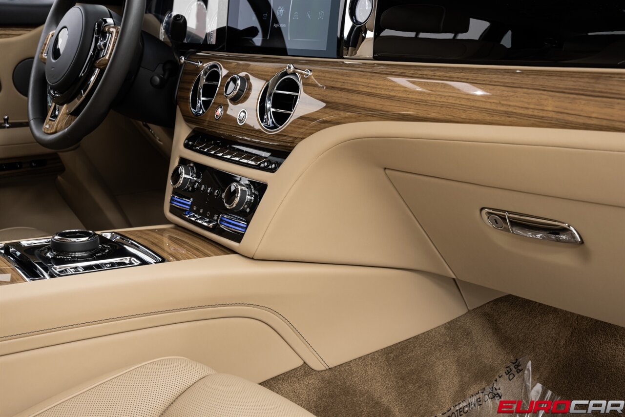 2022 Rolls-Royce Ghost EWB  *RARE LONG WHEEL BASE * REAR THEATER * STARLIGHT HEADLINER * FRONT PPF* - Photo 32 - Costa Mesa, CA 92626