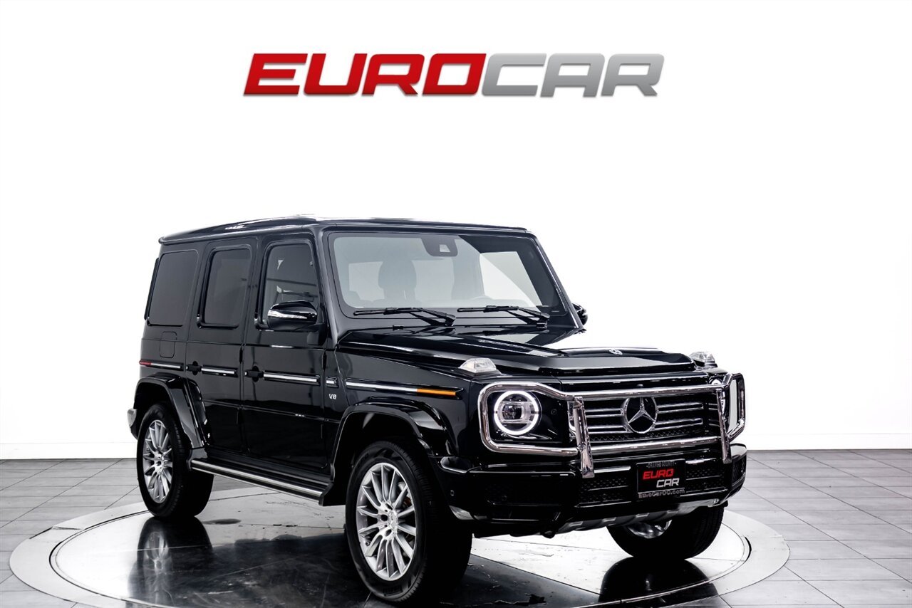 2023 Mercedes-Benz G 550  *AMG CARBON FIBER INTERIOR * EXCLUSIVE INTERIOR PACKAGE* - Photo 7 - Costa Mesa, CA 92626