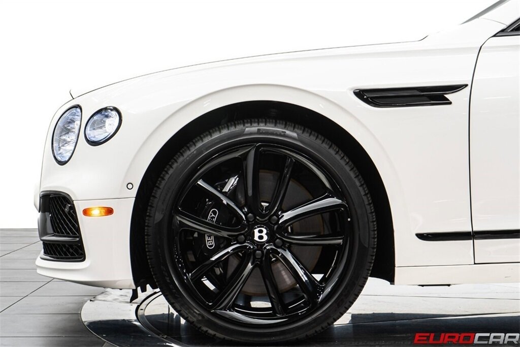 2024 Bentley Flying Spur Edition 8  *BLACKLINE SPEC * ROTATING DISPLAY * FRONT PPF* - Photo 13 - Costa Mesa, CA 92626