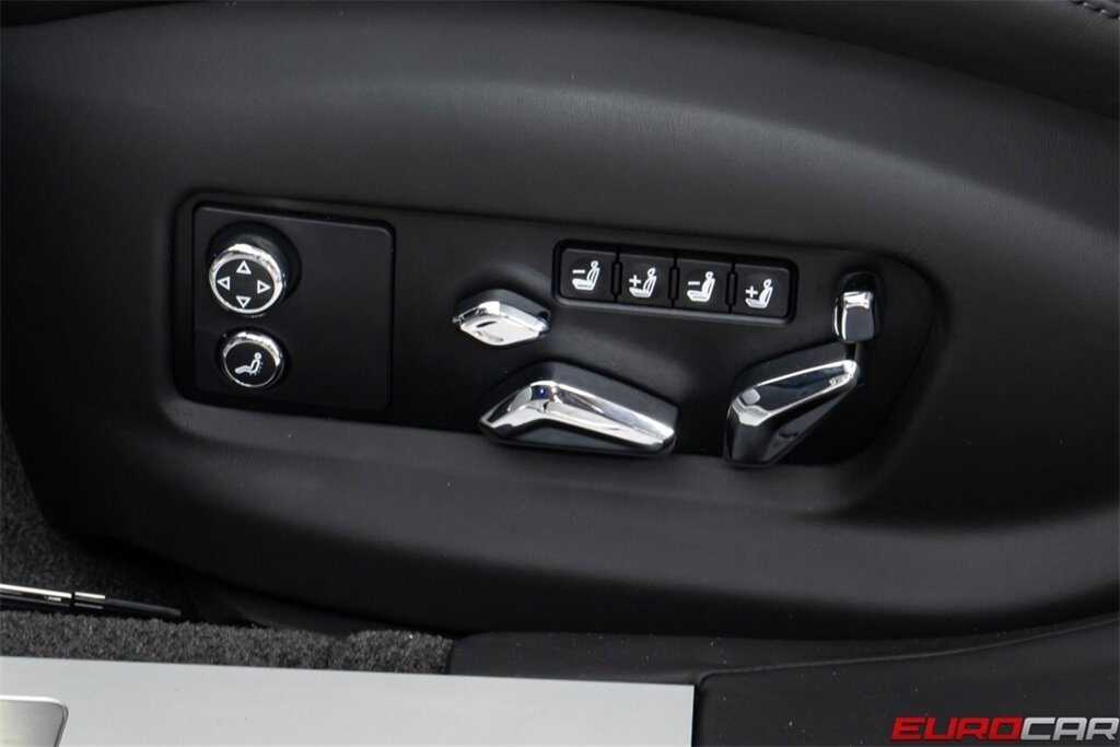 2024 Bentley Flying Spur Edition 8  *BLACKLINE SPEC * ROTATING DISPLAY * FRONT PPF* - Photo 44 - Costa Mesa, CA 92626