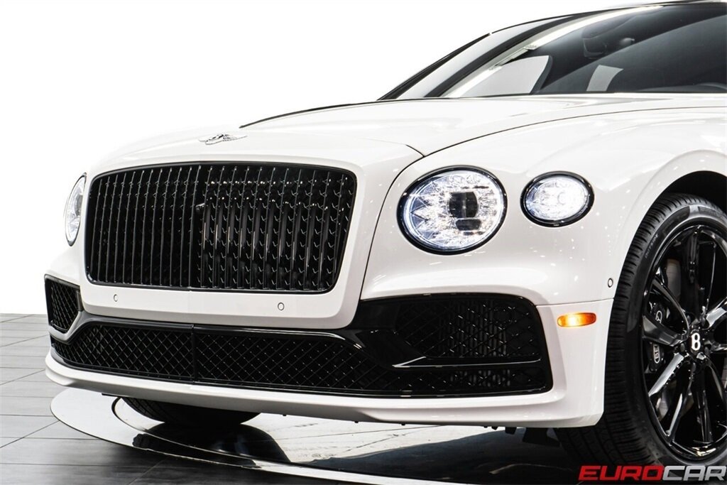 2024 Bentley Flying Spur Edition 8  *BLACKLINE SPEC * ROTATING DISPLAY * FRONT PPF* - Photo 12 - Costa Mesa, CA 92626