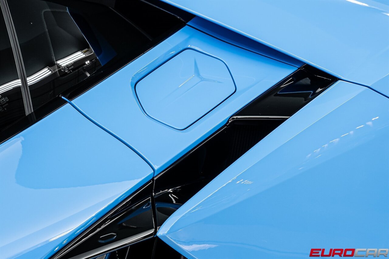 2025 Lamborghini Revuelto *HIGH GLOSS STYLE PACKAGE * PASSENGER DISPLAY*   - Photo 17 - Costa Mesa, CA 92626