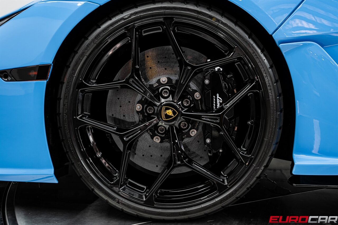 2025 Lamborghini Revuelto *HIGH GLOSS STYLE PACKAGE * PASSENGER DISPLAY*   - Photo 26 - Costa Mesa, CA 92626