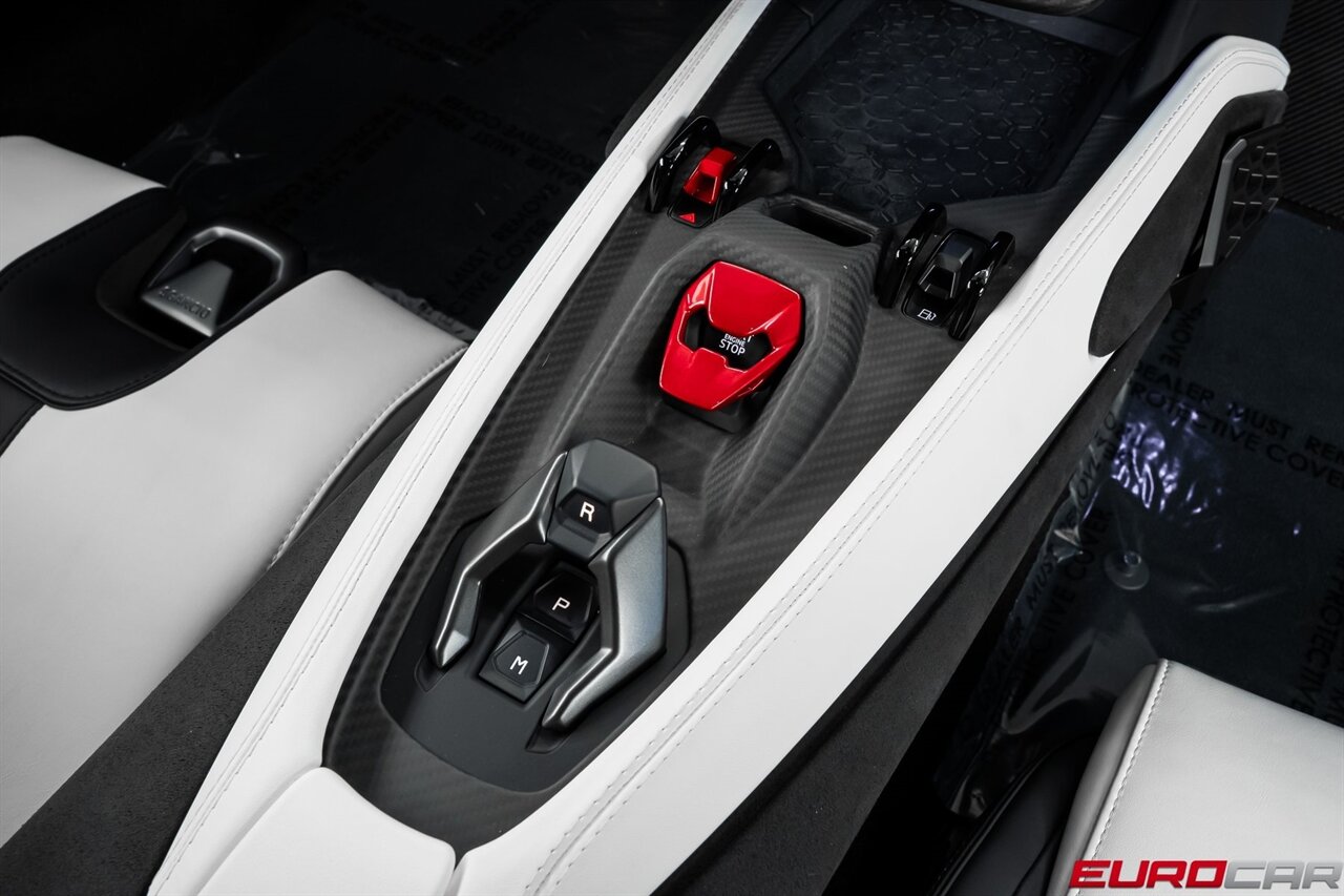 2025 Lamborghini Revuelto *HIGH GLOSS STYLE PACKAGE * PASSENGER DISPLAY*   - Photo 36 - Costa Mesa, CA 92626