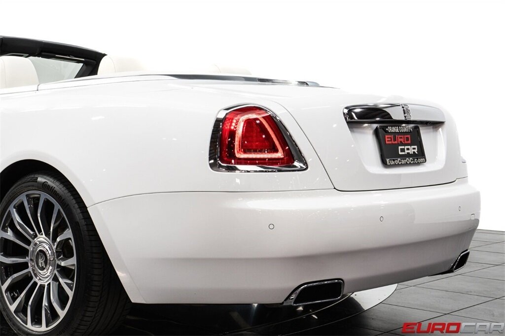 2018 Rolls-Royce Dawn  *BESPOKE INTERIOR * IMMACULATE CONDITION* - Photo 17 - Costa Mesa, CA 92626