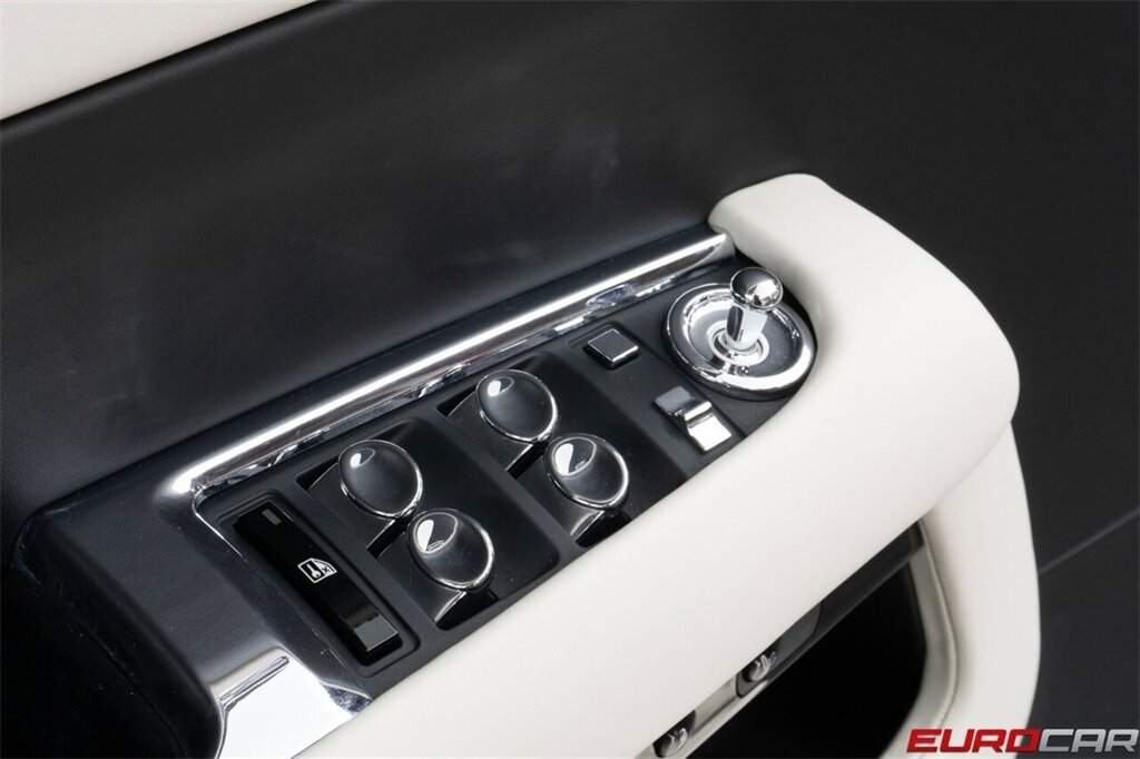 2018 Rolls-Royce Dawn  *BESPOKE INTERIOR * IMMACULATE CONDITION* - Photo 26 - Costa Mesa, CA 92626