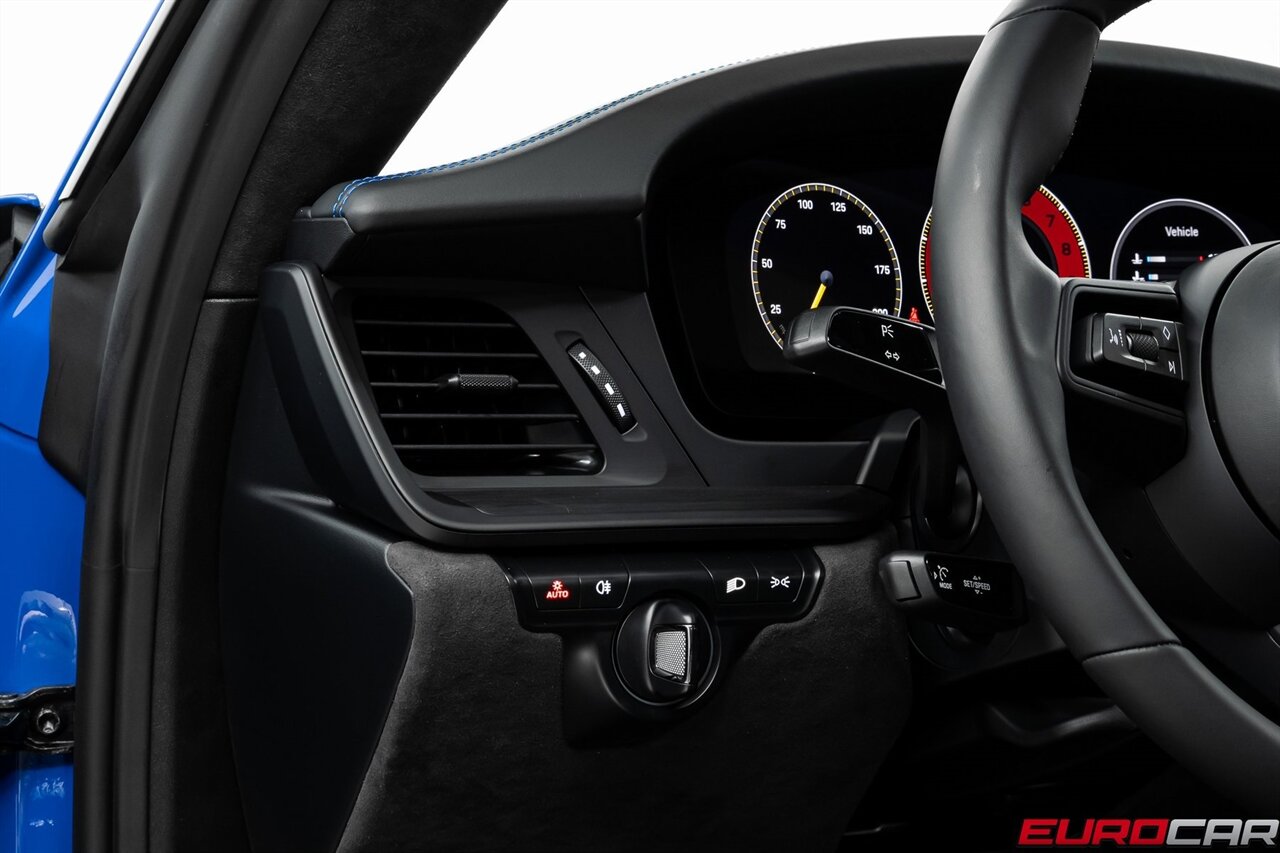 2025 Porsche 911 GT3 *ADAPTIVE SPORT SEATS PLUS * FRONT AXLE LIFT* - Photo 30 - Costa Mesa, CA 92626