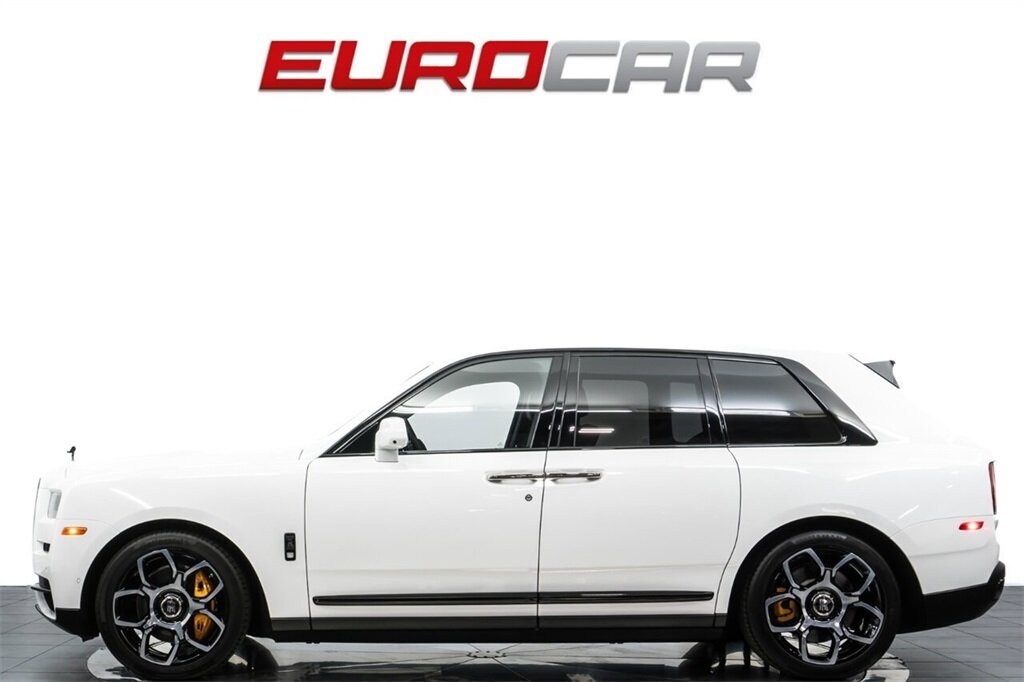 2024 Rolls-Royce Cullinan Black Badge *BESPOKE INTERIOR * SHOOTING STAR HEADLINER* - Photo 2 - Costa Mesa, CA 92626