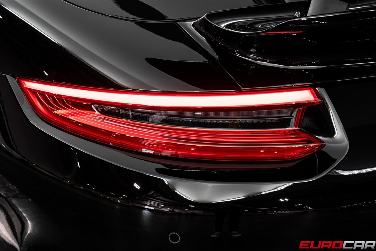 2017 Porsche 911 Turbo S photo 22