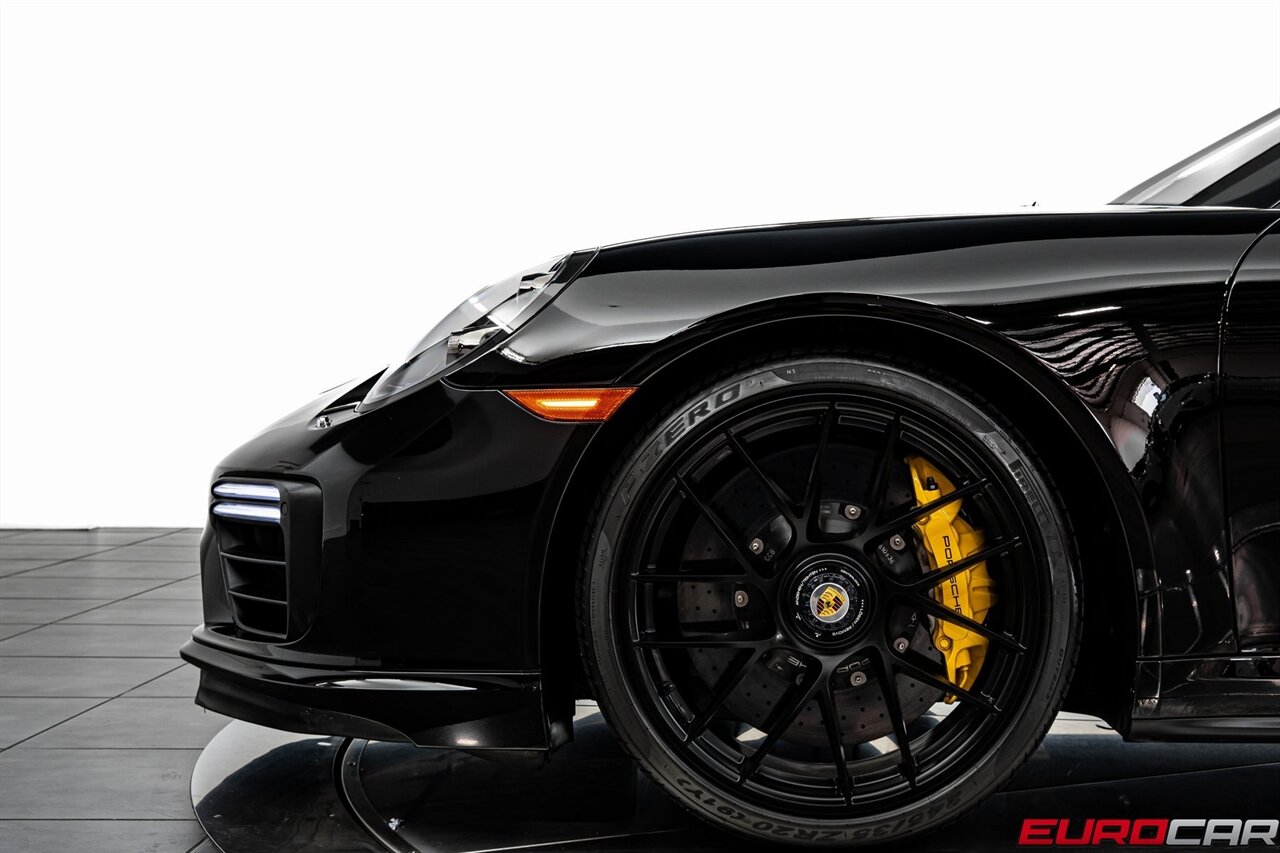 2017 Porsche 911 Turbo S photo 15