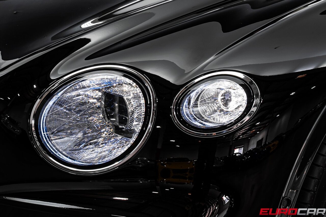 2023 Bentley Continental V8 *FRONT SEAT COMFORT SPEC * TWO-TONE INTERIOR*   - Photo 12 - Costa Mesa, CA 92626