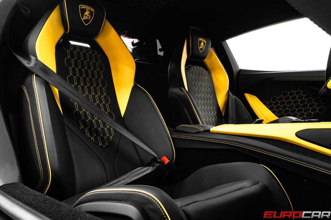 2024 Lamborghini Revuelto  *PASSENGER DISPLAY * HIGH GLOSS STYLE PACKAGE* - Photo 64 - Costa Mesa, CA 92626