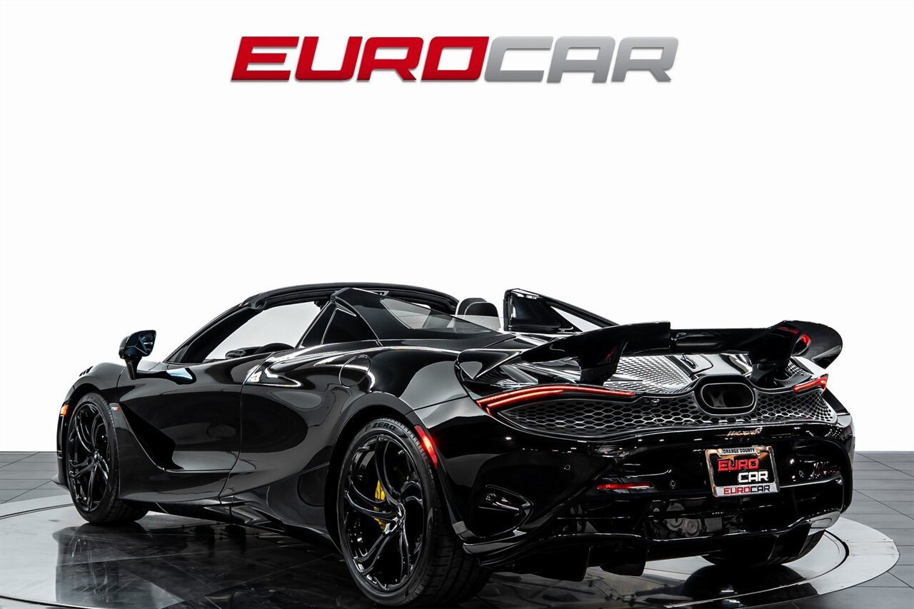 2024 McLaren 750S Spider  *PERFORMANCE INTERIOR PACKAGE * CARBON FIBER SENNA BUCKET SEATS* - Photo 4 - Costa Mesa, CA 92626
