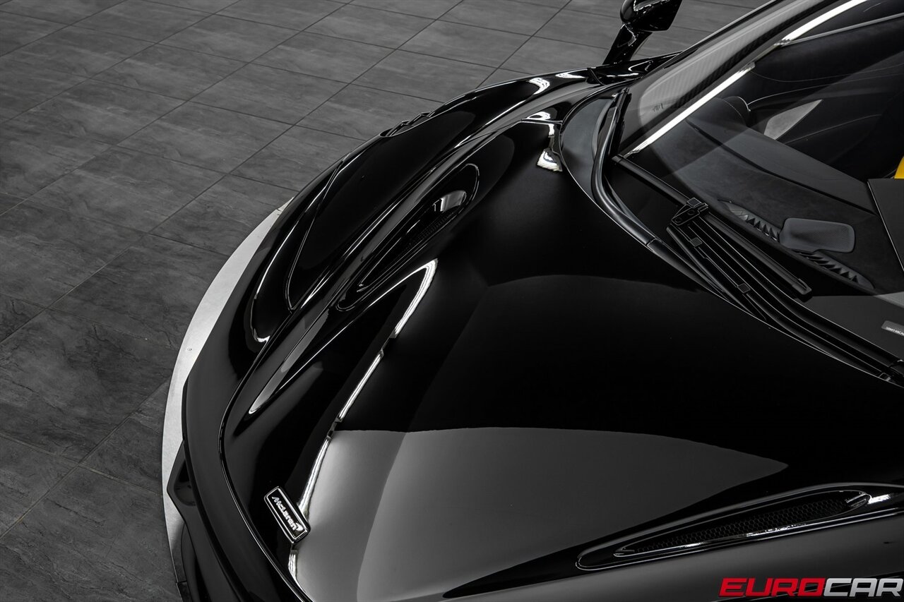 2024 McLaren 750S Spider  *PERFORMANCE INTERIOR PACKAGE * CARBON FIBER SENNA BUCKET SEATS* - Photo 12 - Costa Mesa, CA 92626