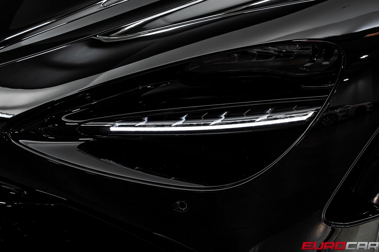 2024 McLaren 750S Spider  *PERFORMANCE INTERIOR PACKAGE * CARBON FIBER SENNA BUCKET SEATS* - Photo 14 - Costa Mesa, CA 92626