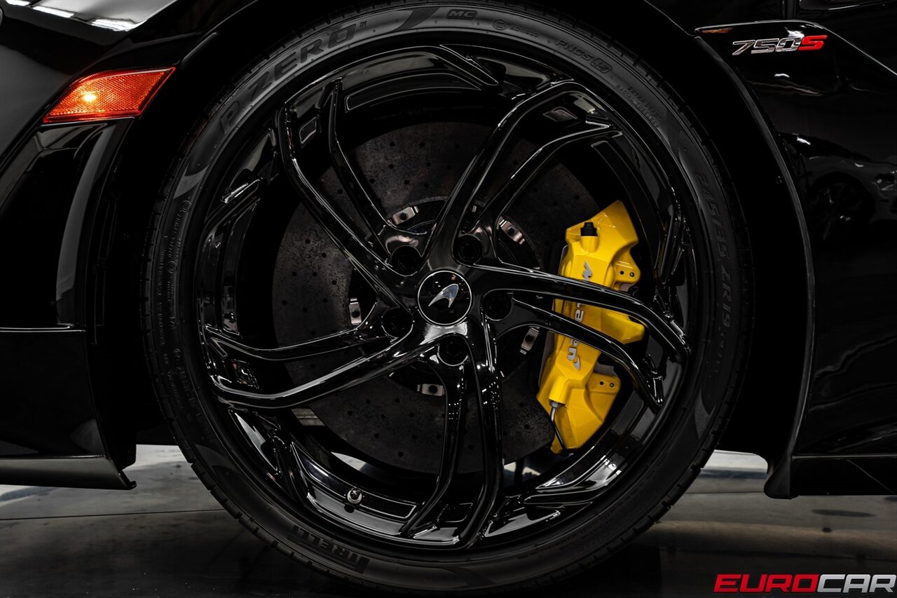 2024 McLaren 750S Spider  *PERFORMANCE INTERIOR PACKAGE * CARBON FIBER SENNA BUCKET SEATS* - Photo 26 - Costa Mesa, CA 92626