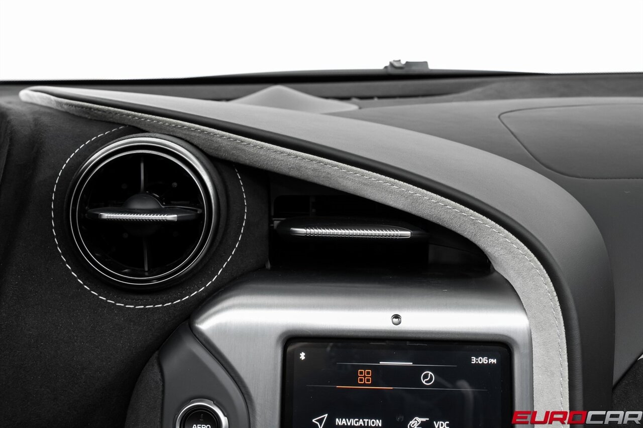 2024 McLaren 750S Spider  *PERFORMANCE INTERIOR PACKAGE * CARBON FIBER SENNA BUCKET SEATS* - Photo 33 - Costa Mesa, CA 92626