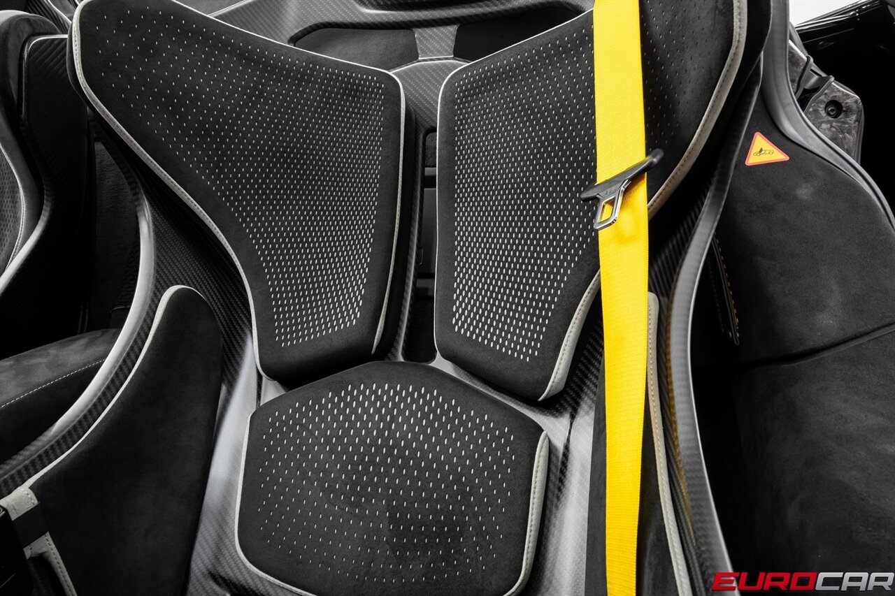 2024 McLaren 750S Spider  *PERFORMANCE INTERIOR PACKAGE * CARBON FIBER SENNA BUCKET SEATS* - Photo 44 - Costa Mesa, CA 92626