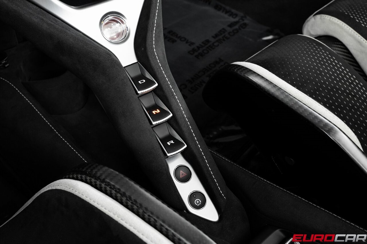 2024 McLaren 750S Spider  *PERFORMANCE INTERIOR PACKAGE * CARBON FIBER SENNA BUCKET SEATS* - Photo 35 - Costa Mesa, CA 92626