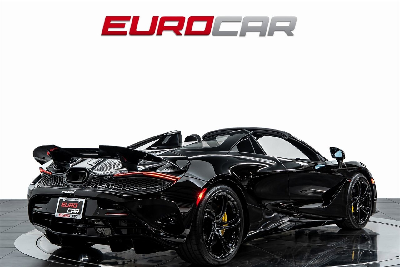 2024 McLaren 750S Spider  *PERFORMANCE INTERIOR PACKAGE * CARBON FIBER SENNA BUCKET SEATS* - Photo 6 - Costa Mesa, CA 92626