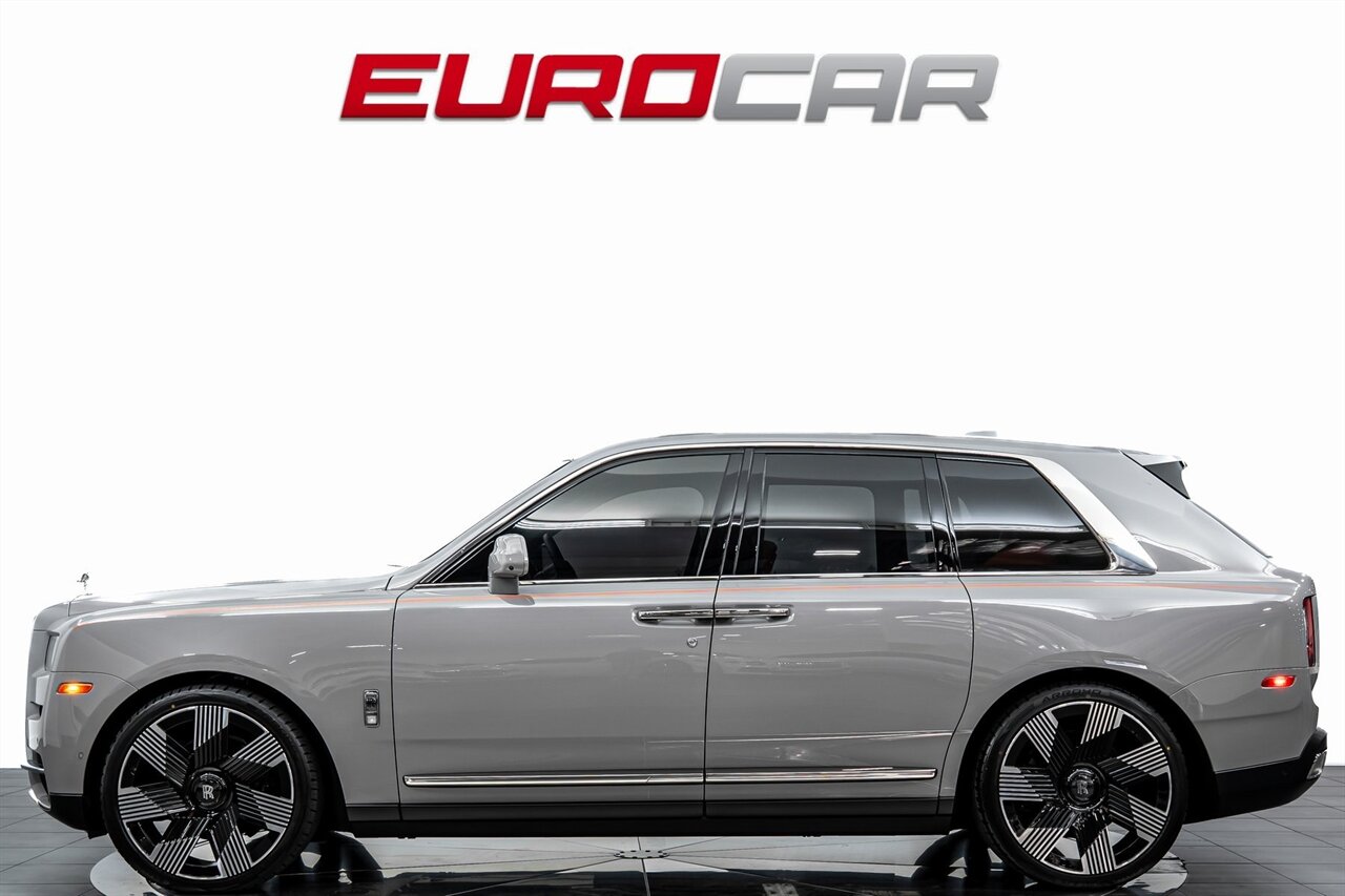 2023 Rolls-Royce Cullinan  *IMMERSIVE REAR SEATS * TRI-COLOR BESPOKE INTERIOR * FRONT PPF* - Photo 2 - Costa Mesa, CA 92626