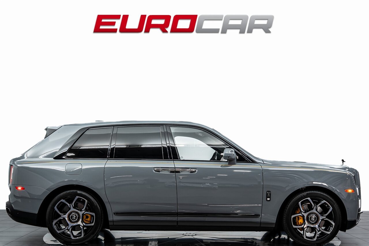 2023 Rolls-Royce Black Badge Cullinan Black Badge *DRIVER'S PACKAGE * REAR THEATRE C  *DRIVER'S PACKAGE * REAR THEATRE CONFIGURATION* - Photo 7 - Costa Mesa, CA 92626
