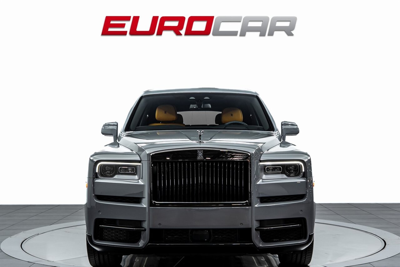2023 Rolls-Royce Black Badge Cullinan Black Badge *DRIVER'S PACKAGE * REAR THEATRE C  *DRIVER'S PACKAGE * REAR THEATRE CONFIGURATION* - Photo 10 - Costa Mesa, CA 92626