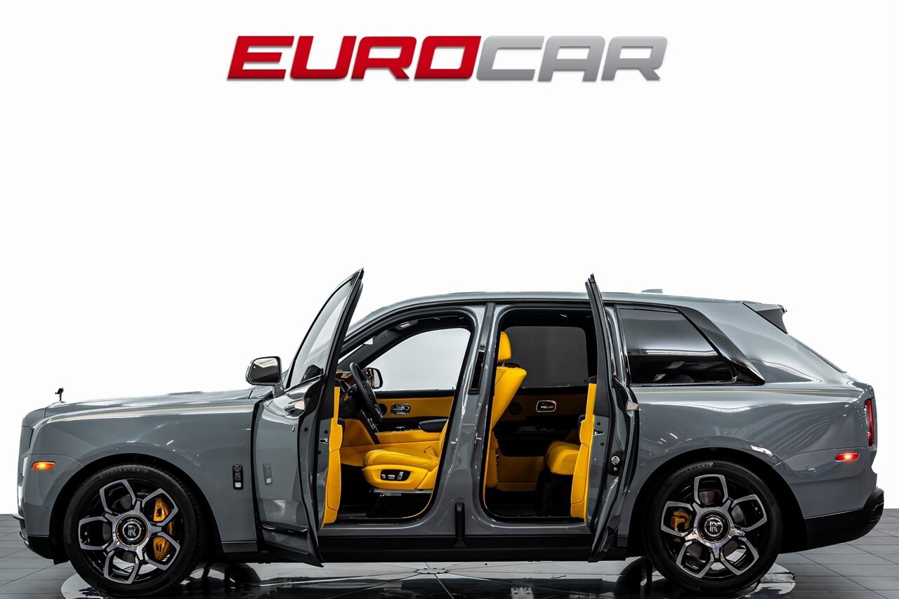 2023 Rolls-Royce Black Badge Cullinan Black Badge *DRIVER'S PACKAGE * REAR THEATRE C  *DRIVER'S PACKAGE * REAR THEATRE CONFIGURATION* - Photo 3 - Costa Mesa, CA 92626