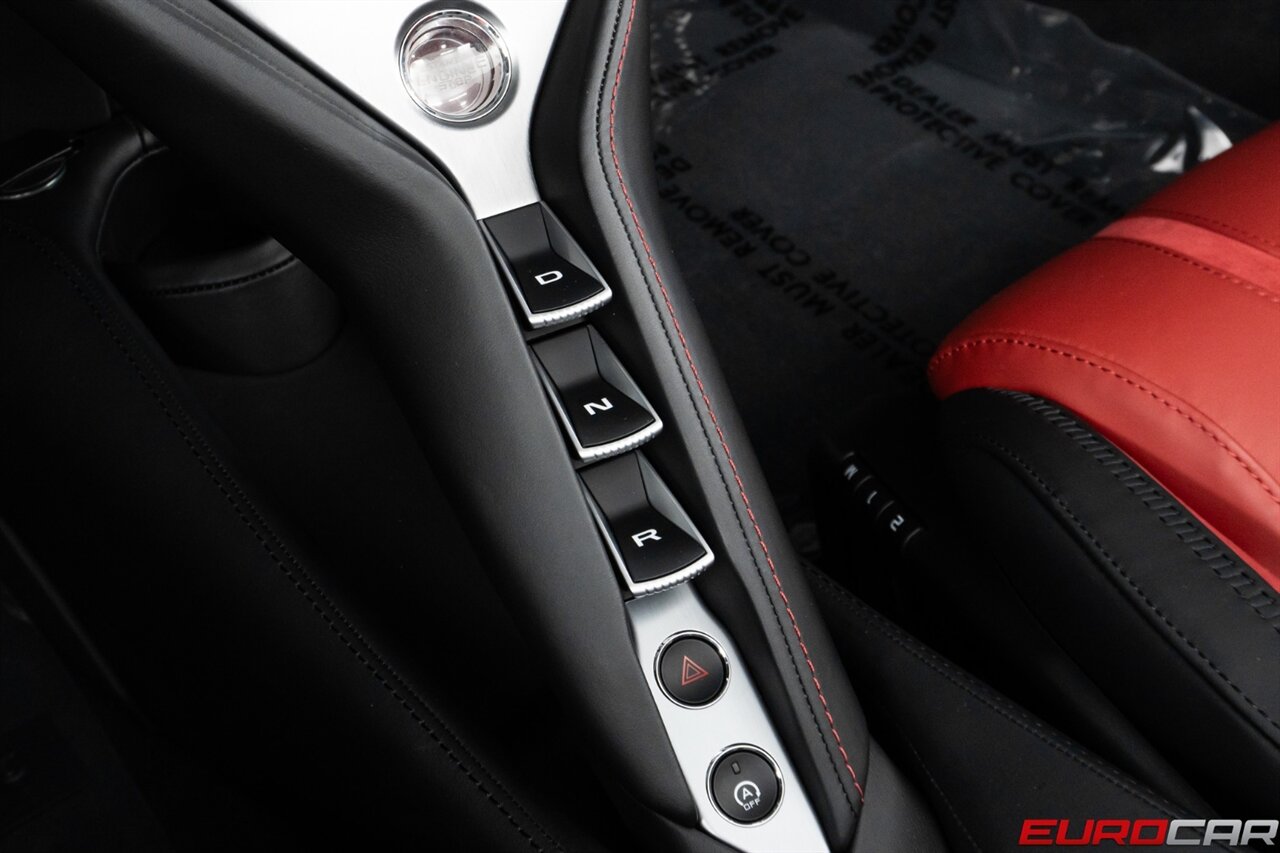 2024 McLaren 750S Spider  *MASSIVE MSRP $470,500 * CARBON FIBER EVERYWHERE * FRONT PPF* - Photo 44 - Costa Mesa, CA 92626