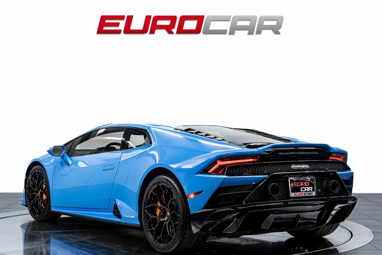 2023 Lamborghini Huracan EVO *SPECIAL FACTORY PAINT * CARBON SPORT SEATS* - Photo 3 - Costa Mesa, CA 92626