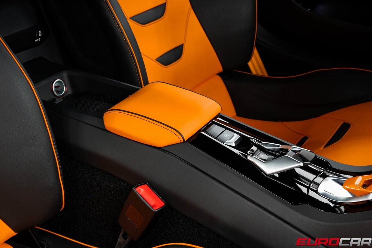 2023 Lamborghini Huracan EVO *SPECIAL FACTORY PAINT * CARBON SPORT SEATS* - Photo 34 - Costa Mesa, CA 92626