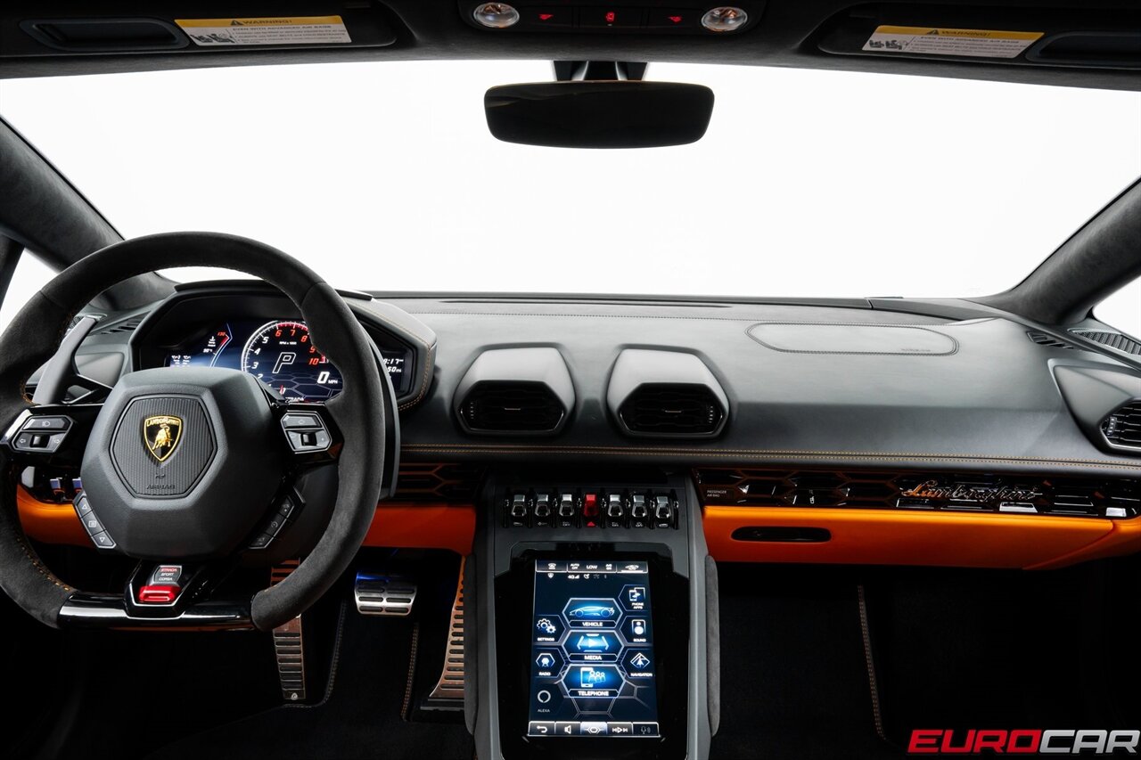 2023 Lamborghini Huracan EVO *SPECIAL FACTORY PAINT * CARBON SPORT SEATS* - Photo 26 - Costa Mesa, CA 92626