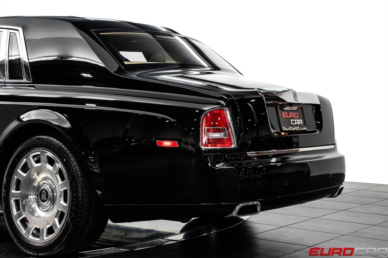 2013 Rolls-Royce Phantom EWB STARLIGHT, $526,045.00 MSRP, 1 OWNER (CELEBRITY OWNED) - Photo 17 - Costa Mesa, CA 92626